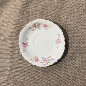 EUC Homer Laughlin China. Cashmere saucers set of 8.